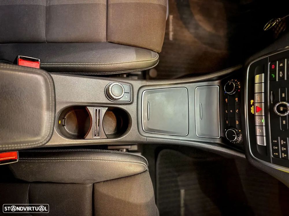 Mercedes-Benz CLA 180 - 22