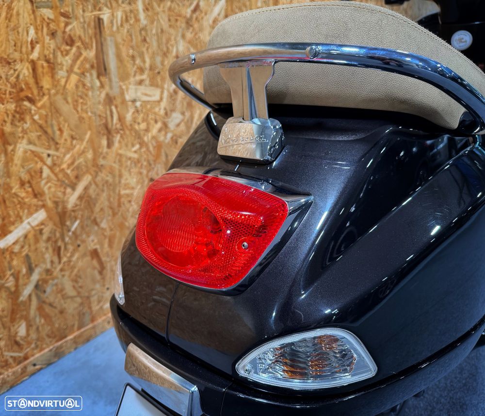 Piaggio Vespa LX - 9