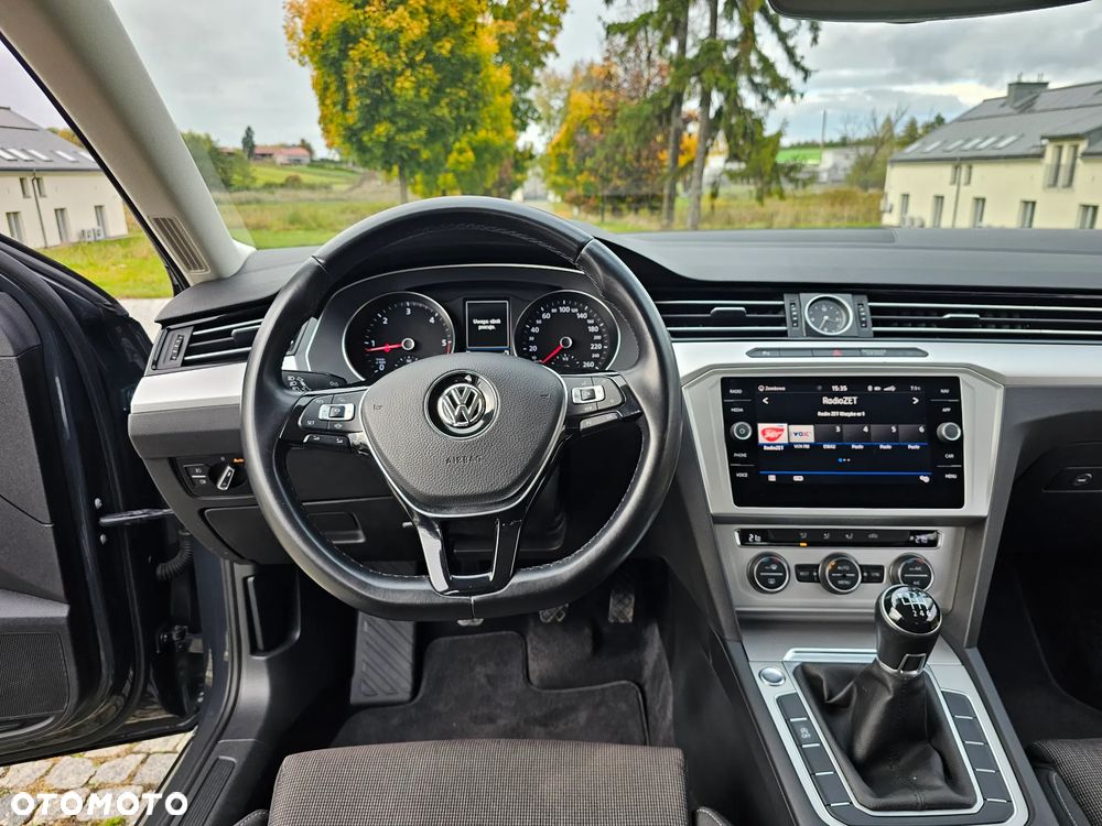 Volkswagen Passat 2.0 TDI BMT Comfortline - 16