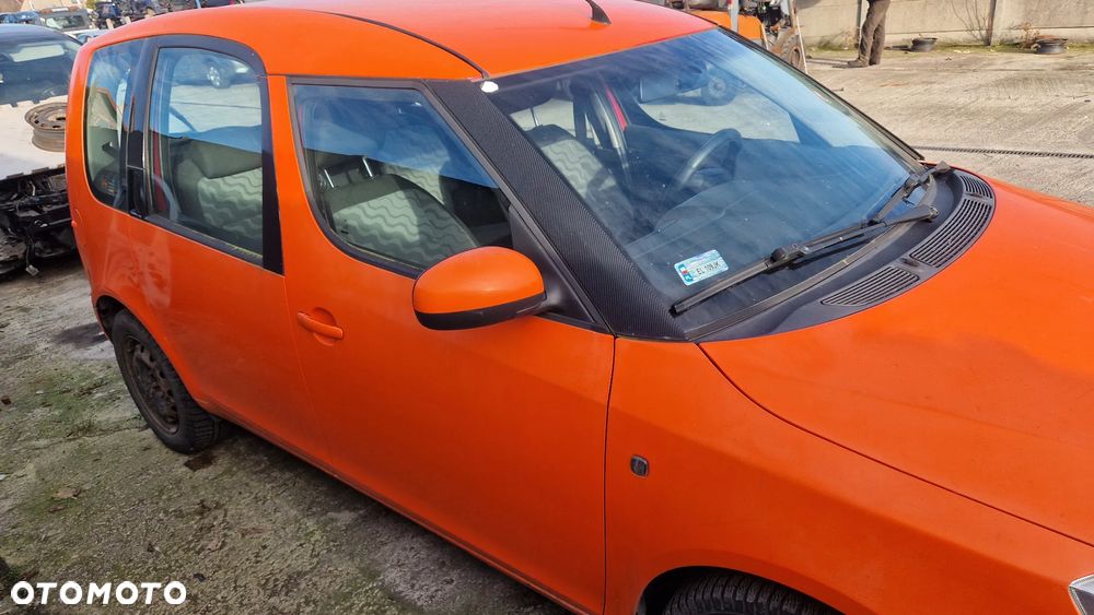 SKODA ROOMSTER DRZWI PRAWY TYŁ - 1