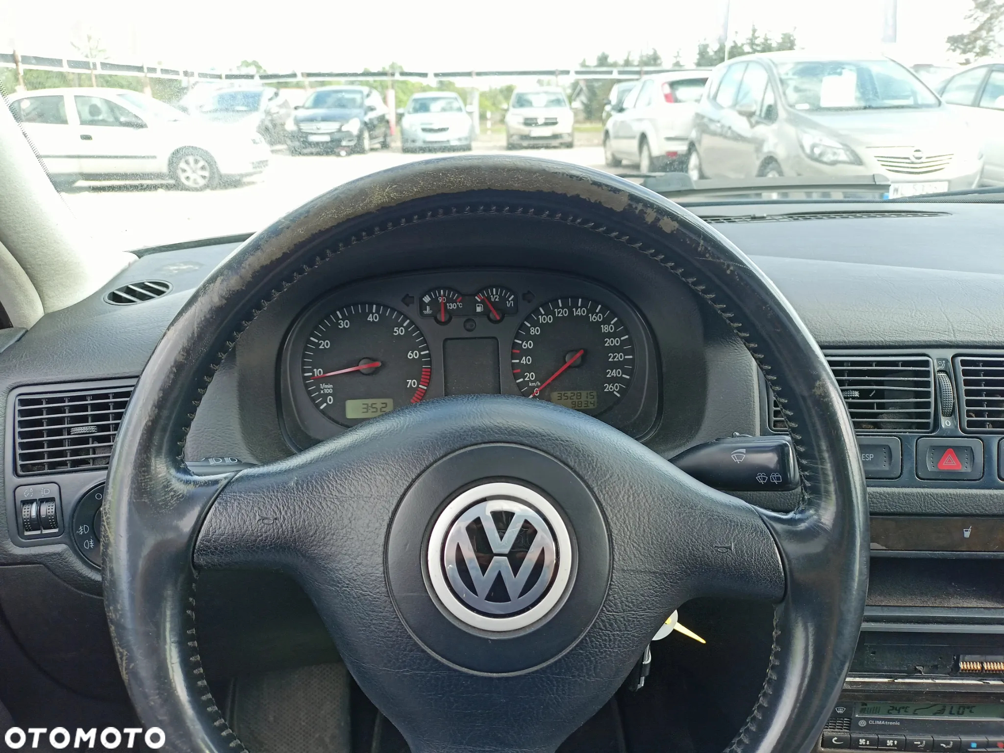 Volkswagen Golf - 9