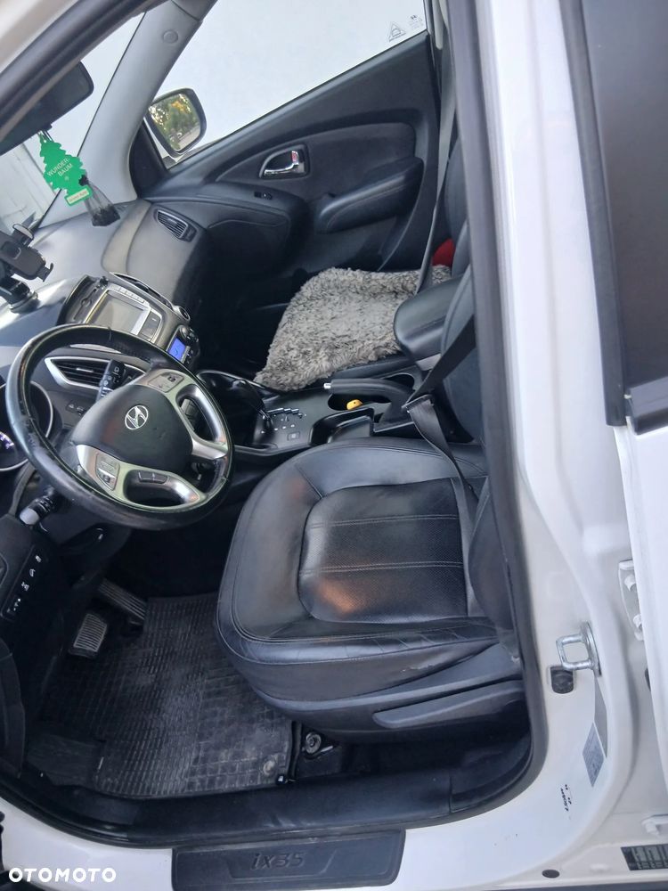 Hyundai ix35 - 12