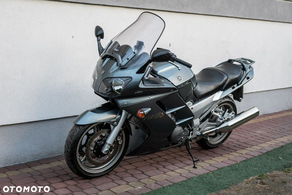 Yamaha FJR - 6