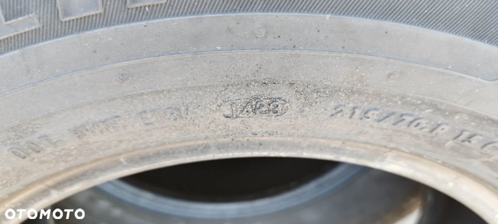 215/70/15 c michelin agilis camping - 9
