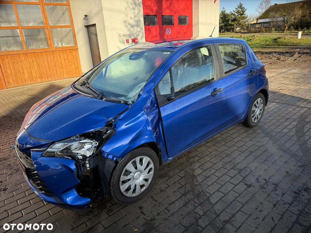 Toyota Yaris 1.0 VVT-i - 25