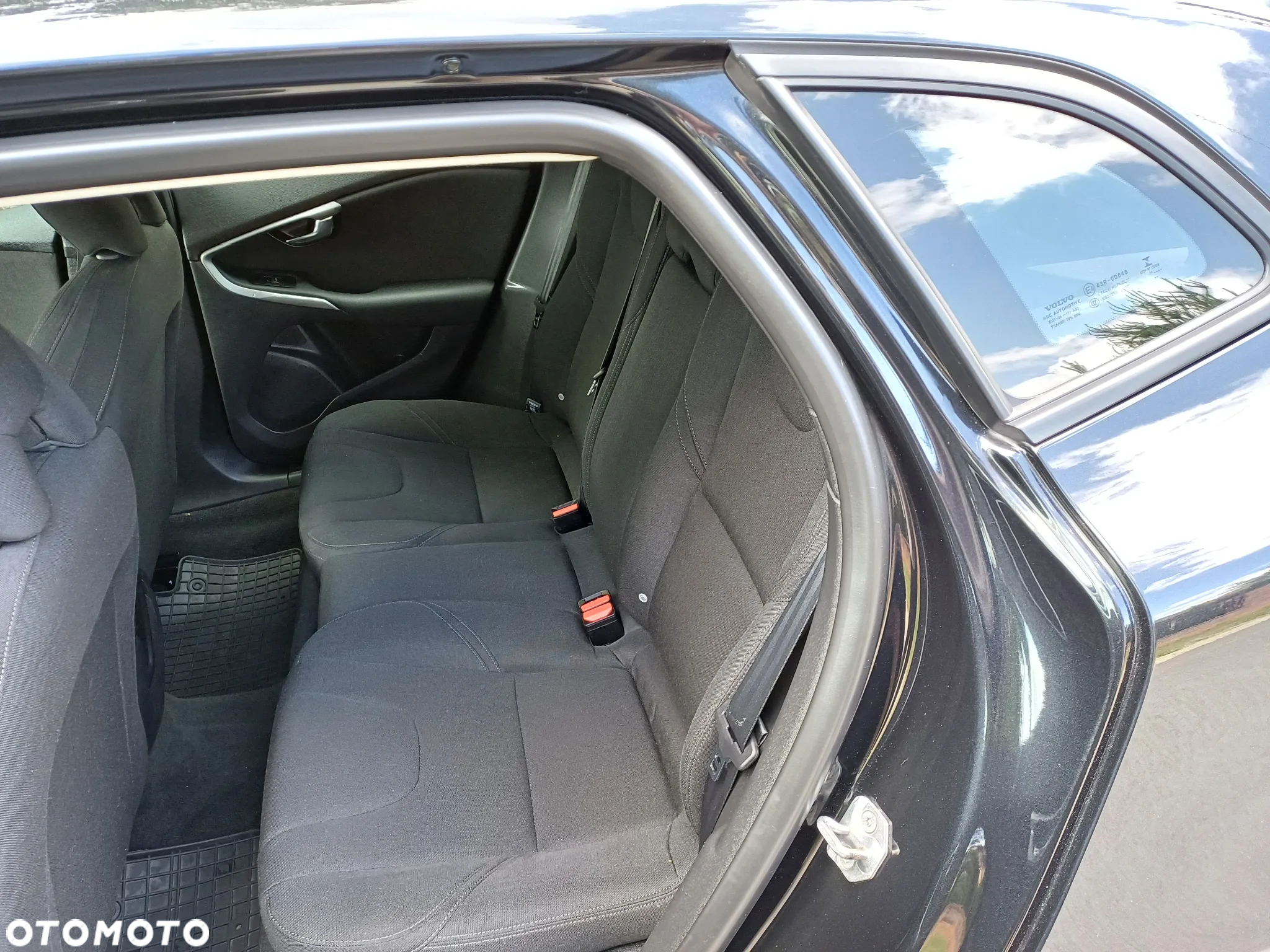 Volvo V40 D4 Drive-E Momentum - 24
