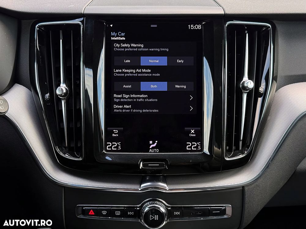 Volvo XC 60 B4 D AWD Geartronic RDesign - 34