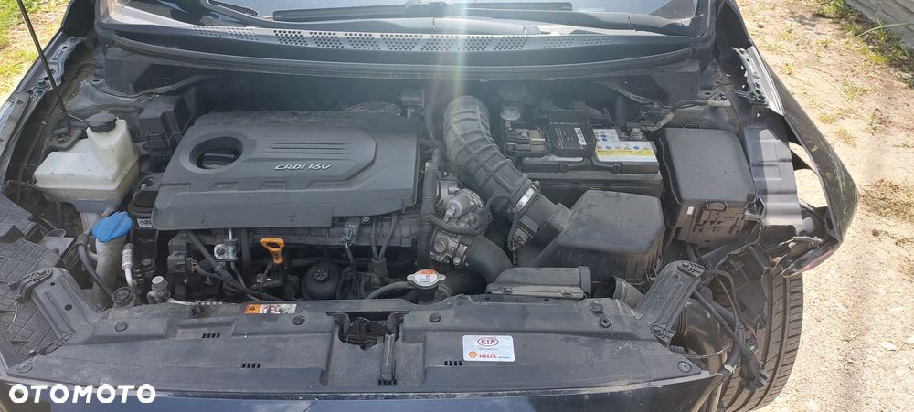 Kia Ceed 1.6 CRDi 136 ISG GT Line - 9