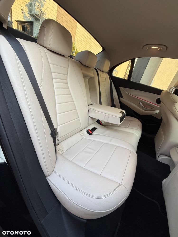 Mercedes-Benz Klasa E 200 d T 9G-TRONIC Exclusive - 23