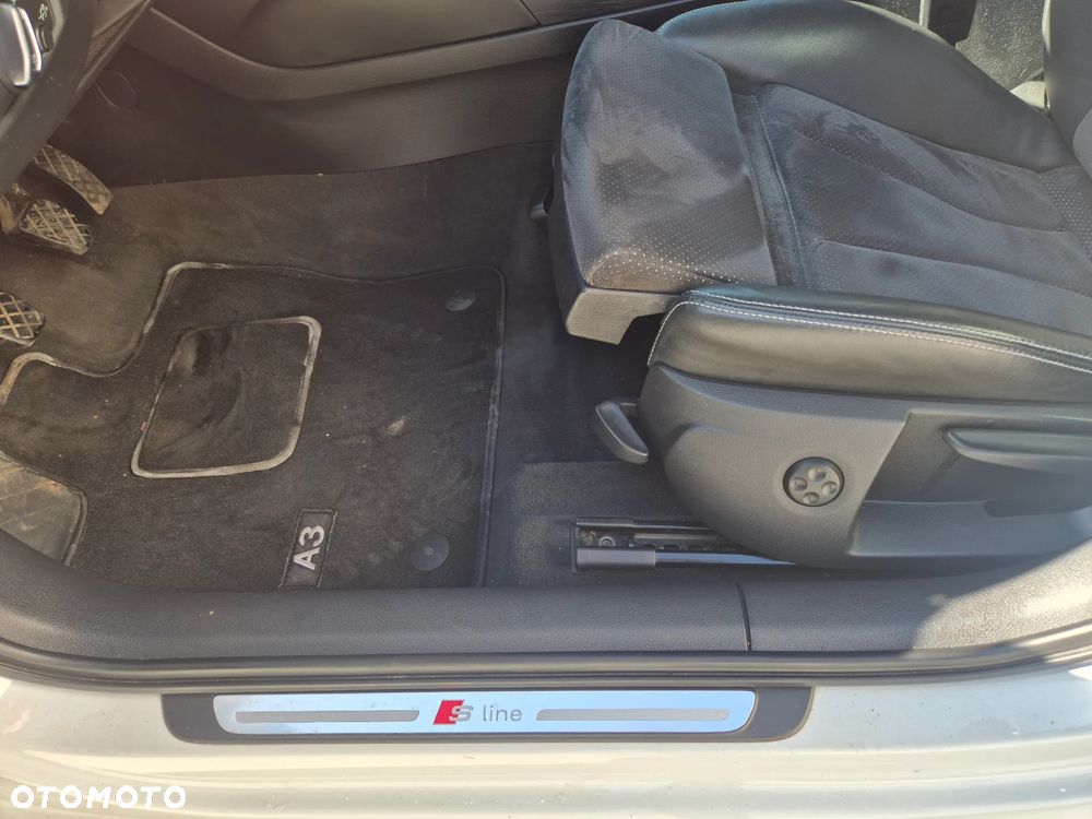 Audi A3 Sportback 2.0 TDI - 14