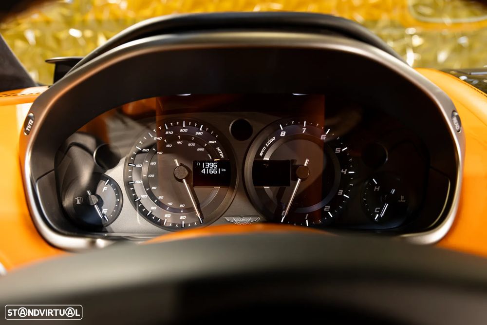 Aston Martin Vanquish Touchtronic 2 - 40