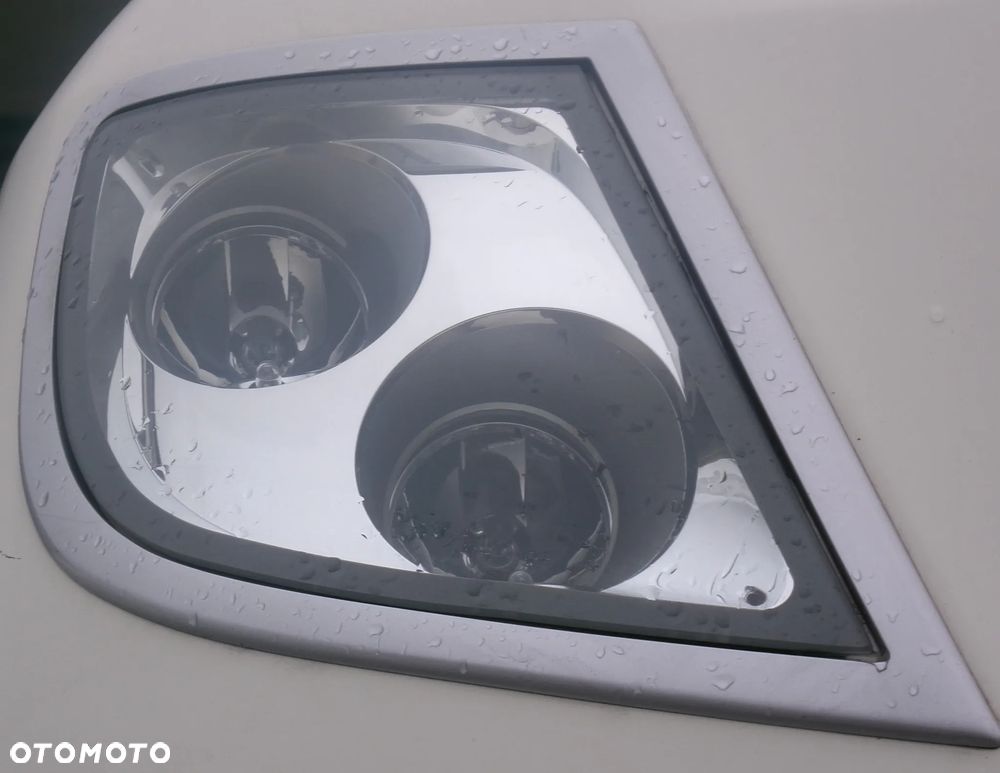 LAMPA DACHOWA SKYLIGHT LEWA i PRAWA DAF - 1
