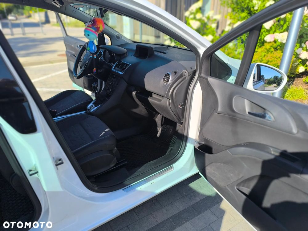 Opel Meriva - 9