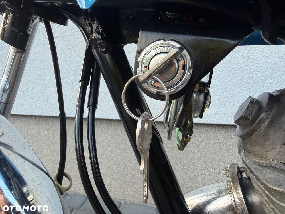Honda CB - 32