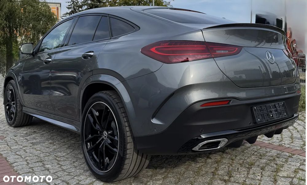 Mercedes-Benz GLE - 12