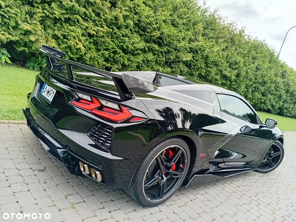 Chevrolet Corvette - 23