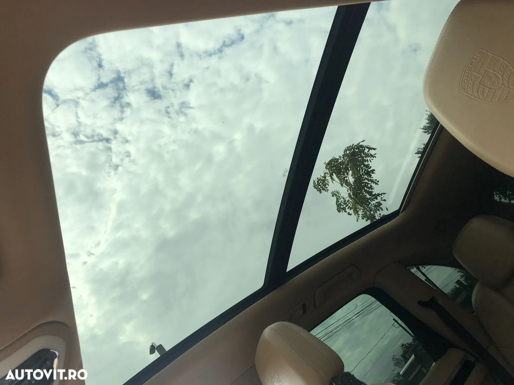 Porsche Cayenne - 13