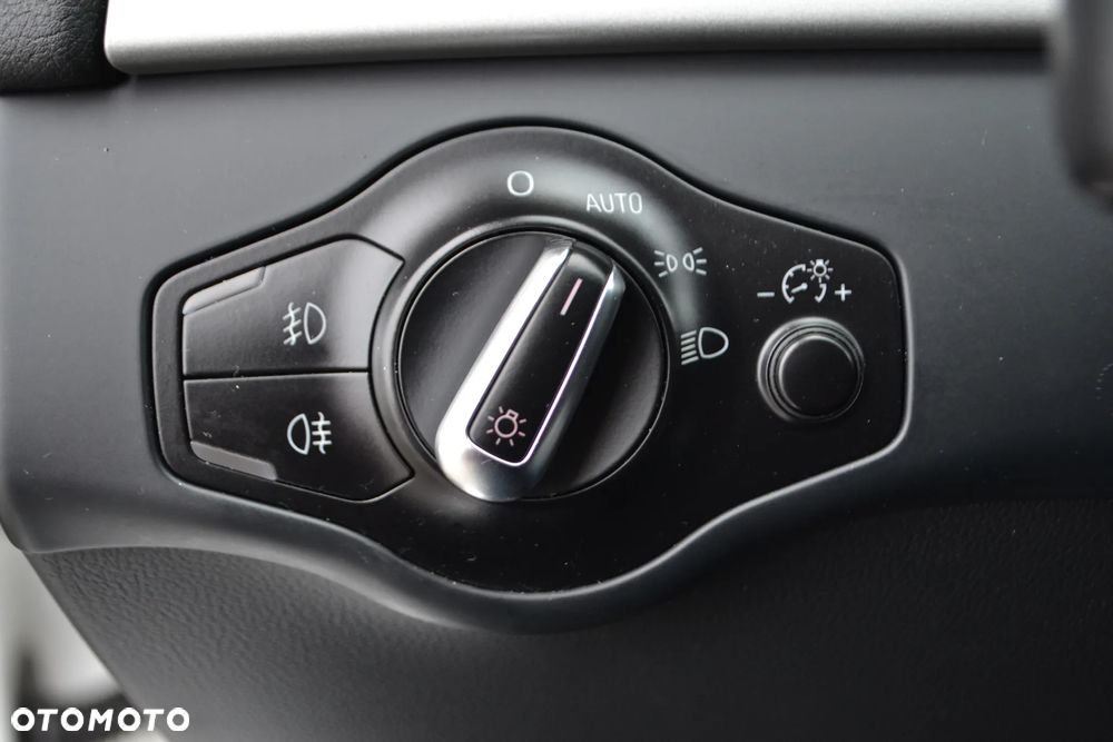 Audi A4 Avant 2.0 TDI DPF quattro - 28