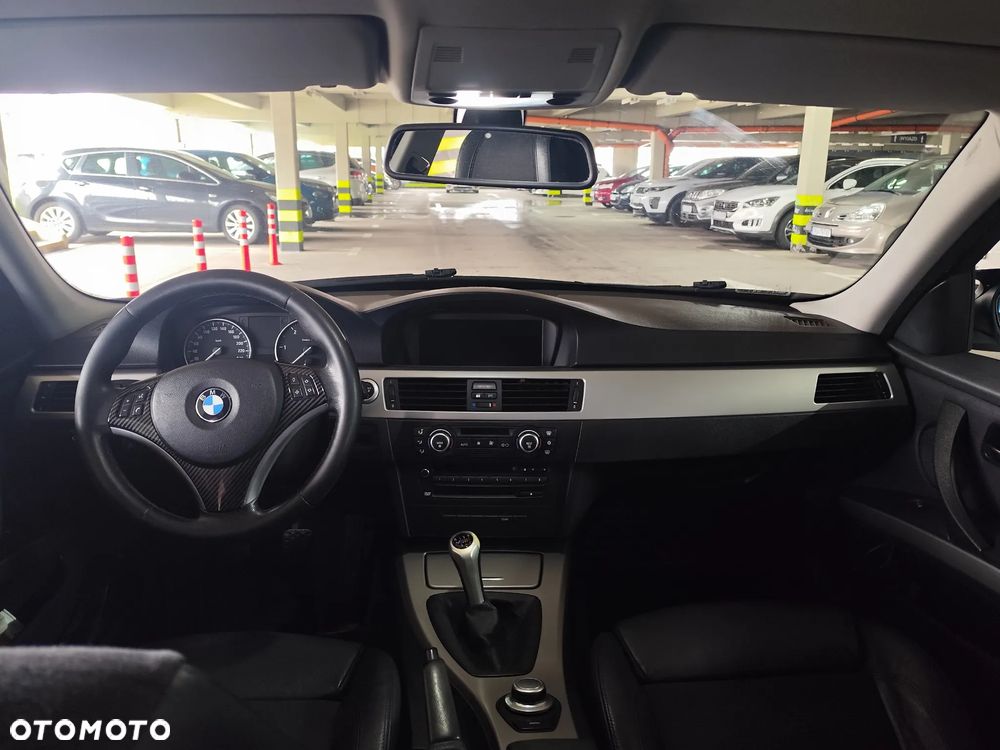 BMW Seria 3 320d - 5