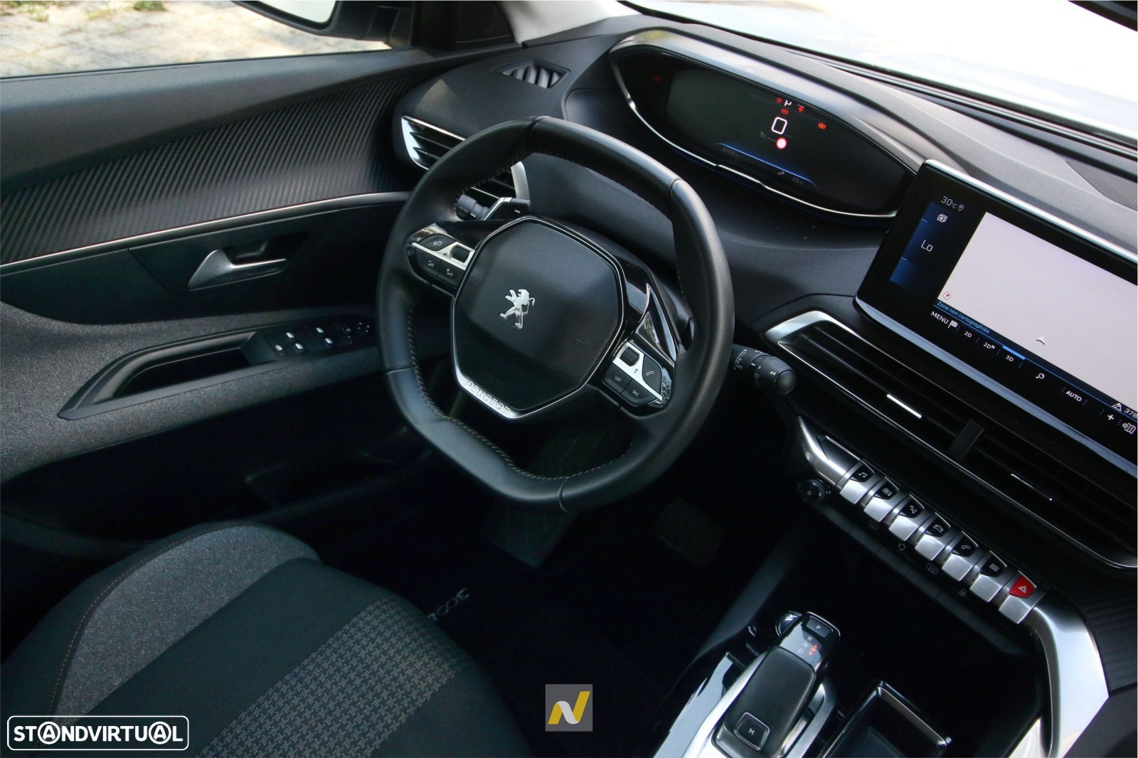 Peugeot 3008 1.2 PureTech Allure EAT8 - 18
