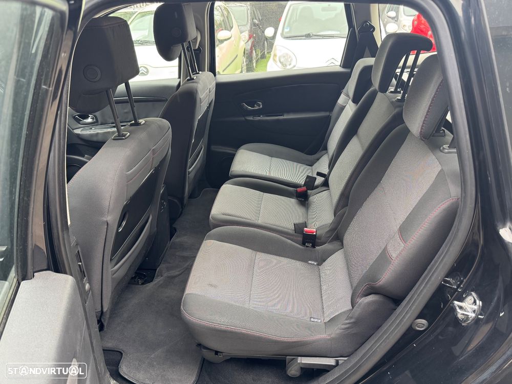 Renault Grand Scénic - 11