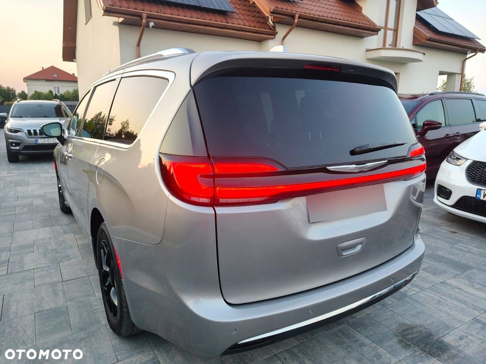 Chrysler Pacifica - 19