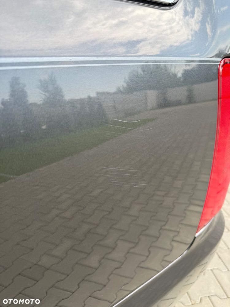 Chrysler Town & Country 3.6 Limited - 28