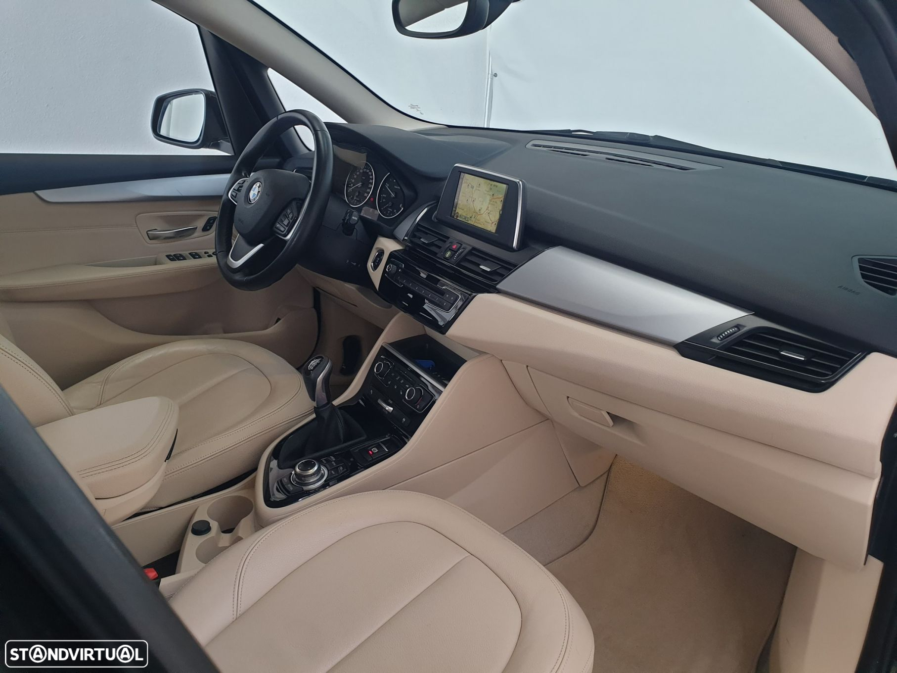 BMW 216 Active Tourer d - 26