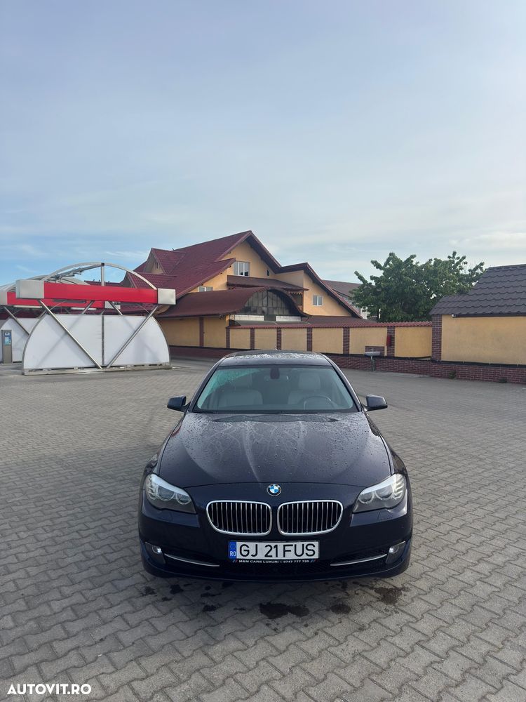 BMW Seria 5 520d Aut. - 13