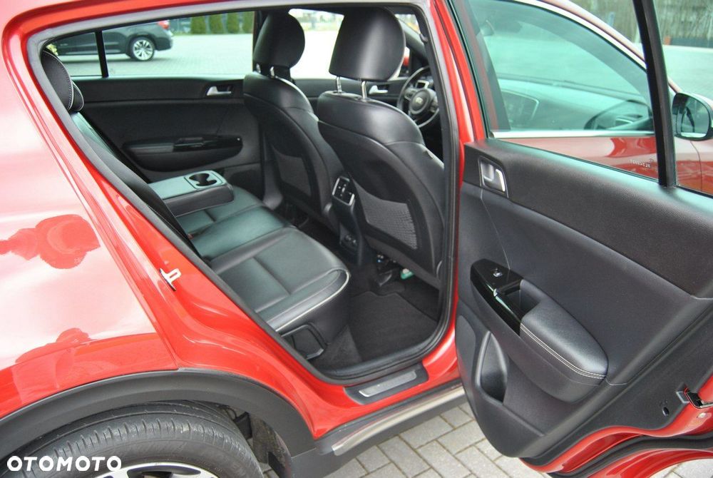 Kia Sportage - 16