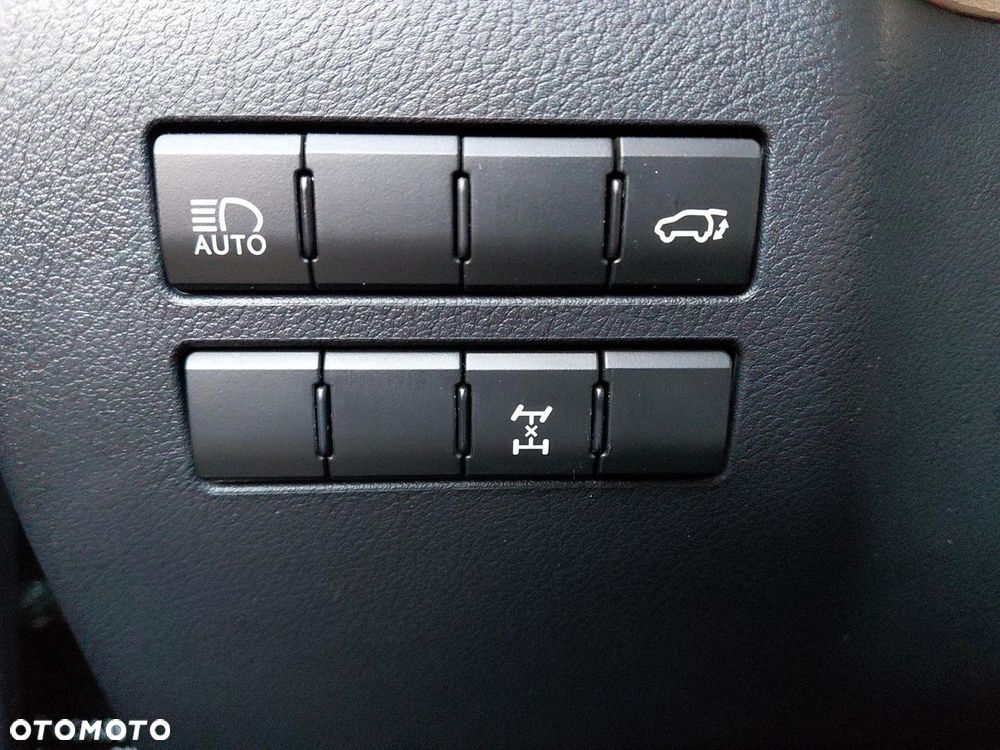 Lexus NX 300 F Impression AWD - 22