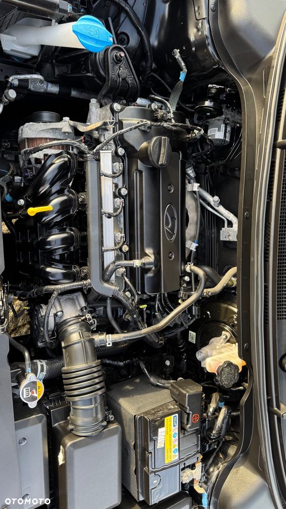 Hyundai i20 blue 1.2 Trend - 30