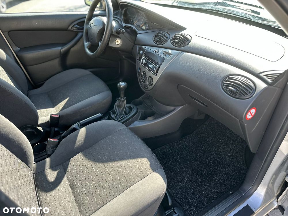 Ford Focus - 11
