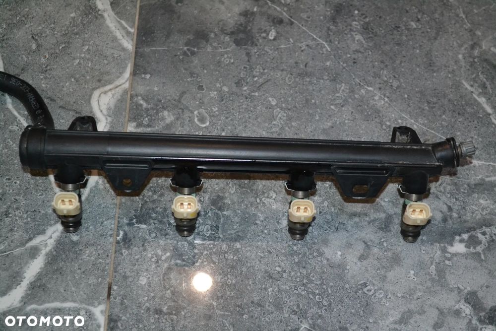 VW SEAT AUDI SKODA 1,4 1,6 LISTWA WTRYSKOWA PALIWA WTRYSKI 036133319BG  036133320C - 1