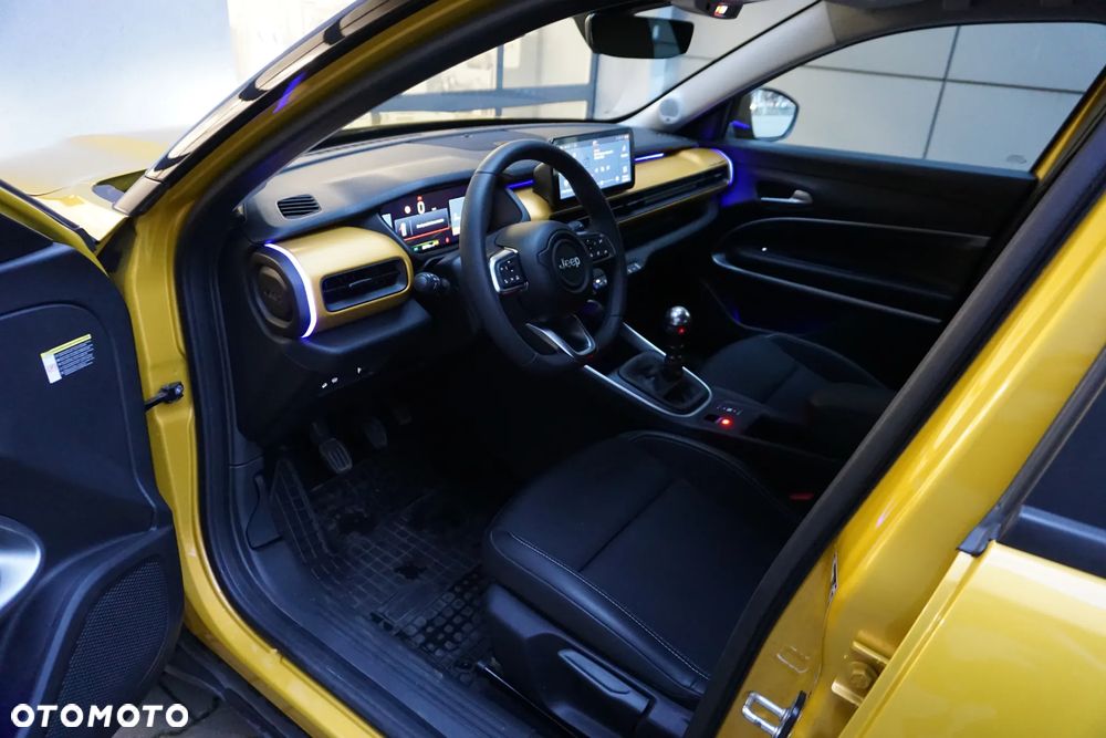 Jeep Avenger 1.2 GSE T3 Summit FWD - 5