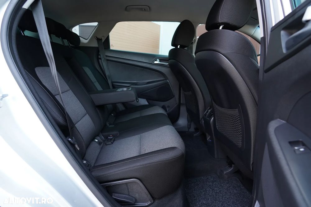 Hyundai Tucson blue 1.6 CRDi 2WD DCT Select - 8