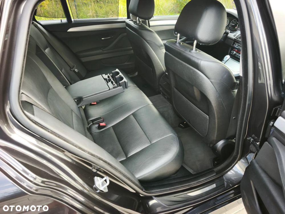BMW Seria 5 520d Luxury Line - 20
