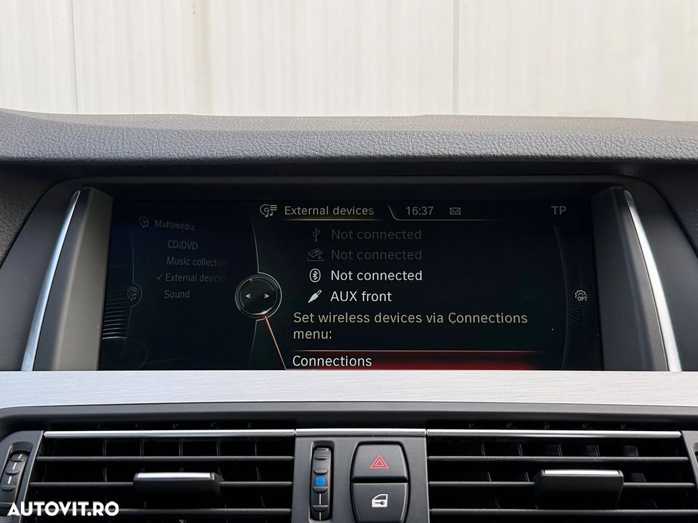 BMW Seria 5 520d xDrive Aut. - 24