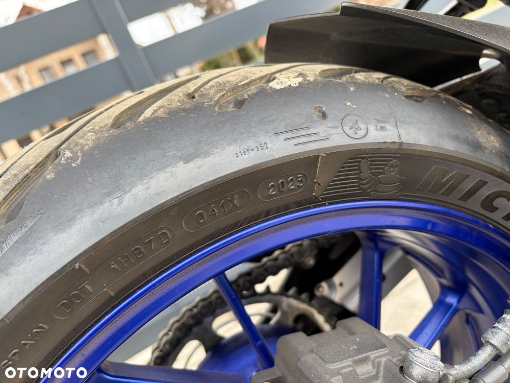 Yamaha MT - 28