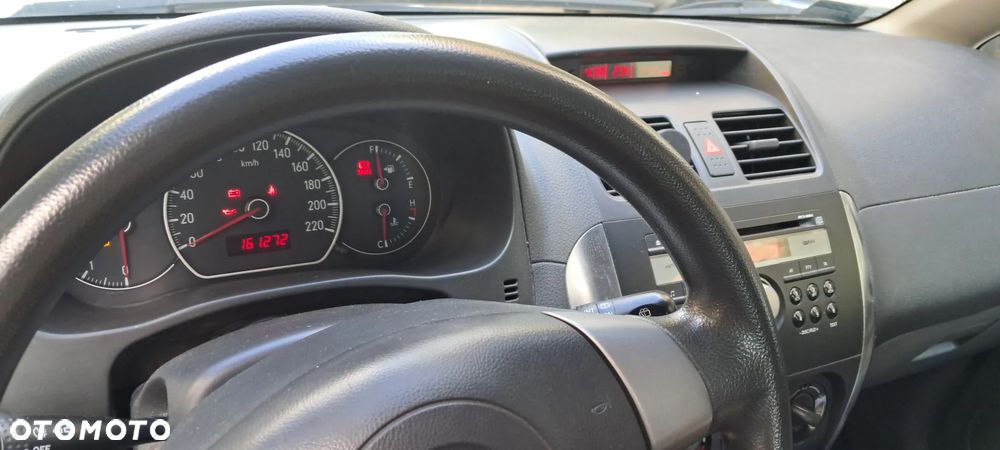 Suzuki SX4 - 5