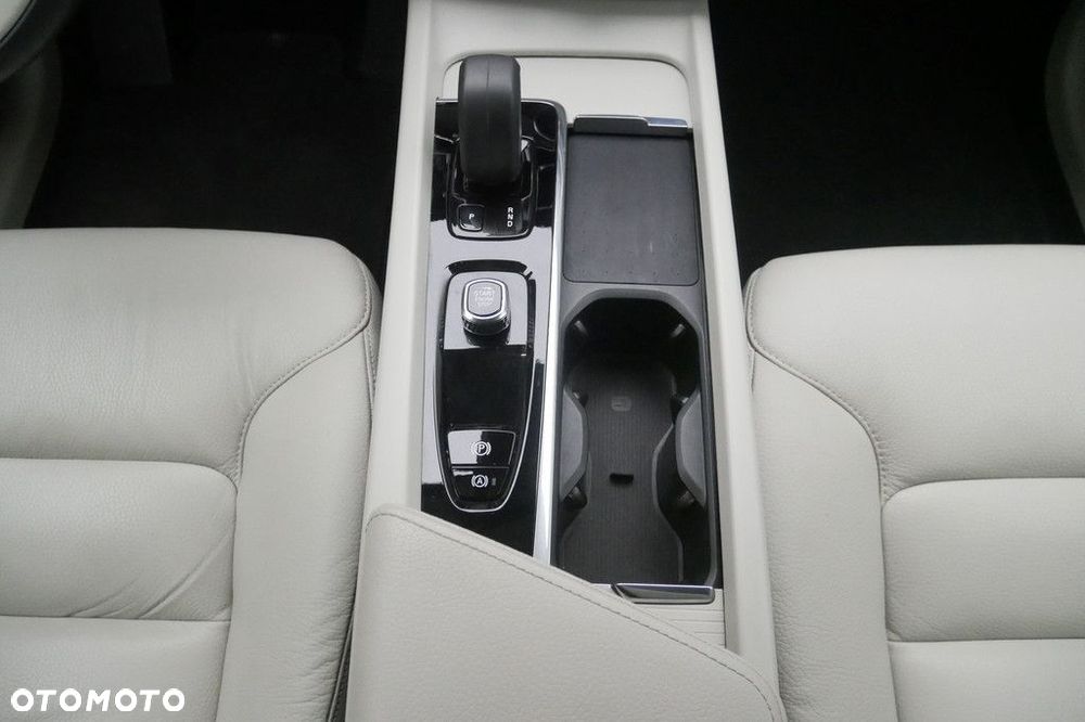 Volvo XC 60 - 11