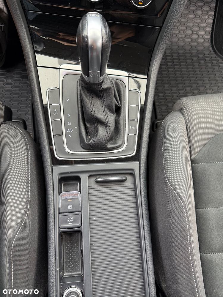 Volkswagen Golf 1.4 TSI BMT Highline DSG - 11