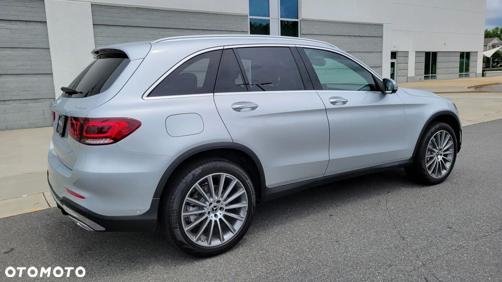 Mercedes-Benz GLC 300 4Matic 9G-TRONIC - 2