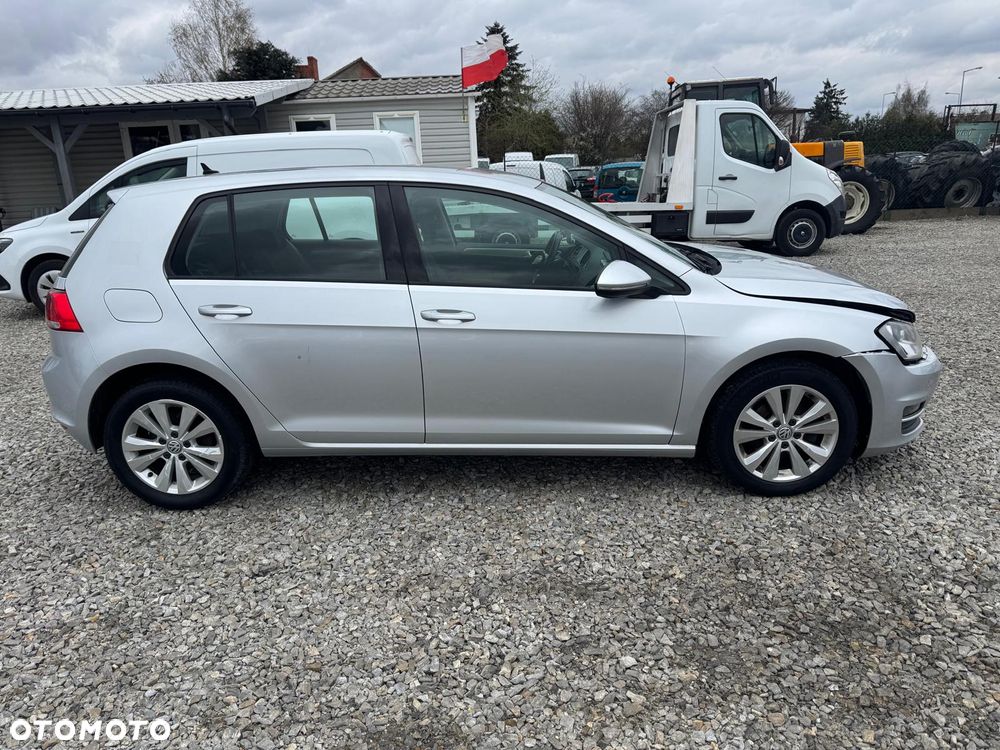 Volkswagen Golf 1.6 TDI DPF BlueMotion Technology DSG Comfortline - 8