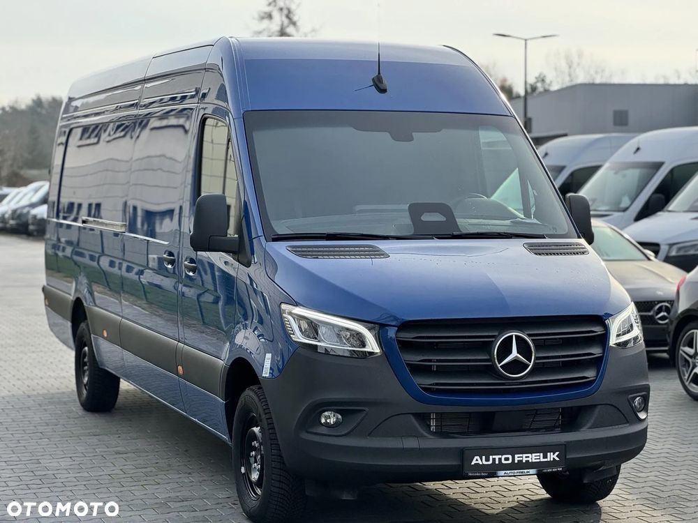 Mercedes-Benz Sprinter - 2