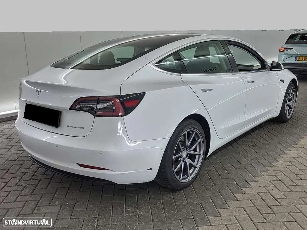 Tesla Model 3 Long-Range Dual Motor AWD - 2