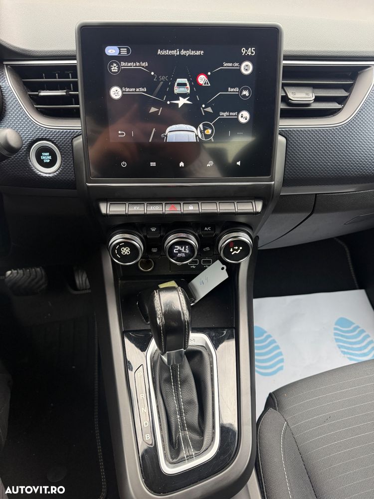 Renault Arkana E-TECH 145 Evolution - 13