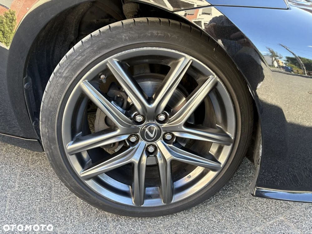 Lexus IS 300h F Impression EU6 - 20