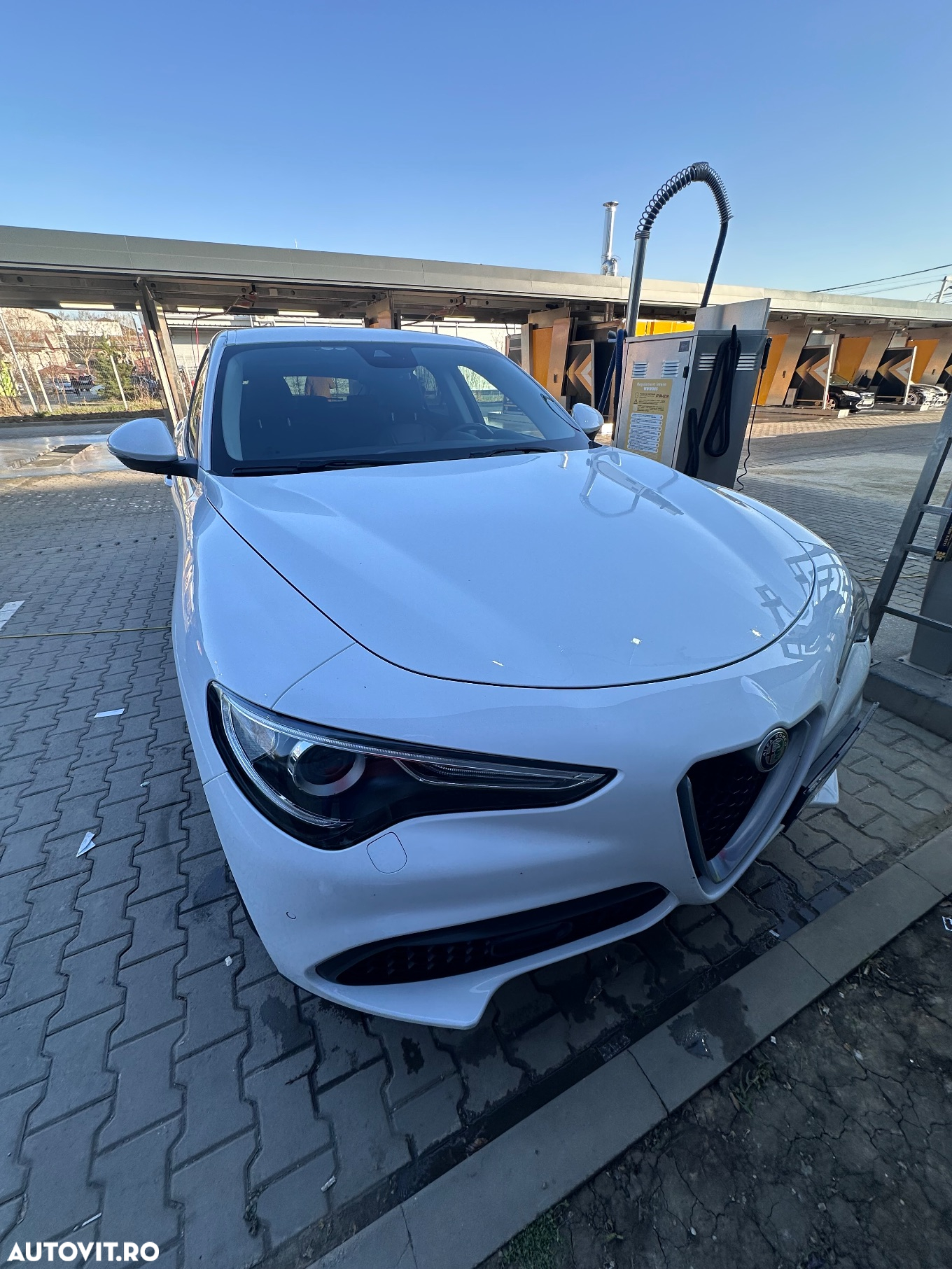 Alfa Romeo Stelvio 2.0 Turbo 16V AT8-Q4 First Edition - 14