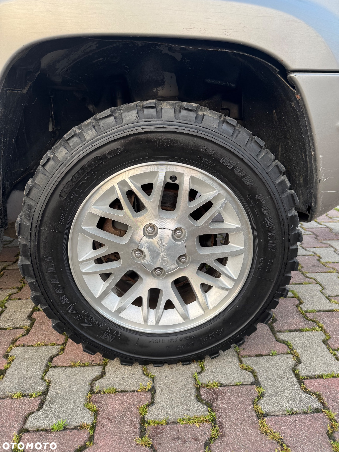 Jeep Grand Cherokee - 9